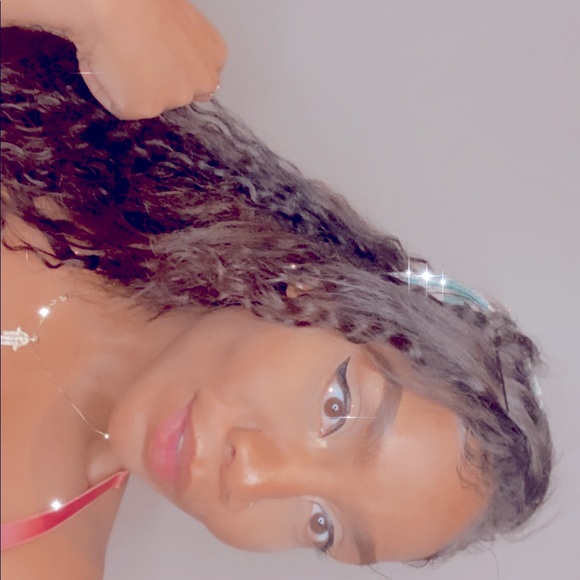 Meet your Posher, Dayjelle - Picture 1 of 1